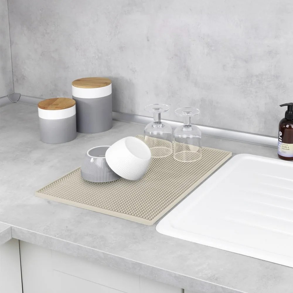 Бежова гумена тавичка за оттичане за съдовете 40x30 cm Maxi – Wenko