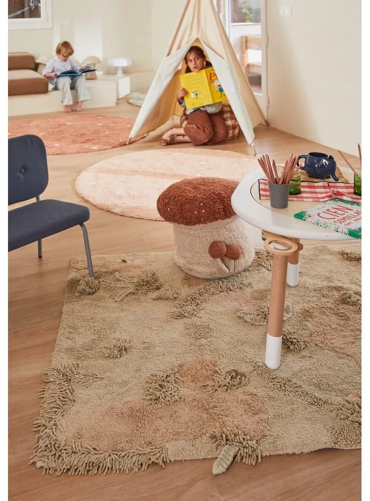 Светлорозов ръчно изработен памучен детски килим подходящ за пране ø140 cm Round Dot Rose – Lorena Canals