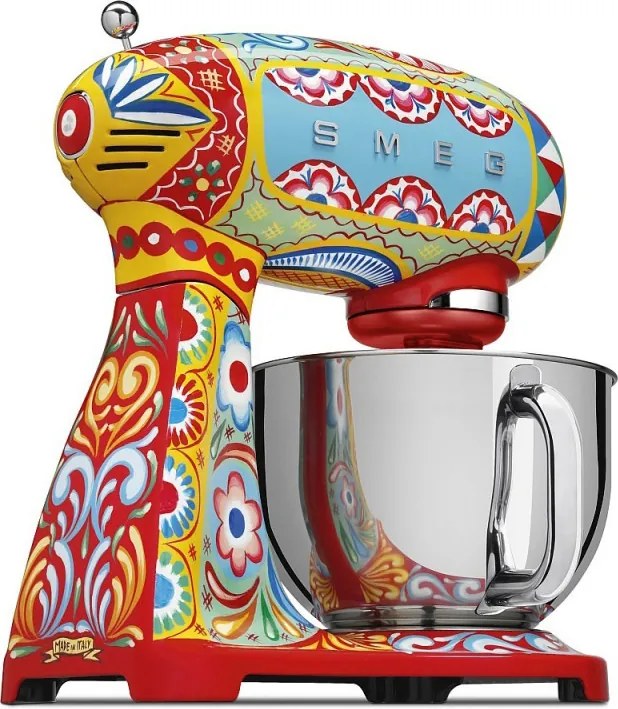 Планетарен миксер SMEG Dolce & Gabbana SMF03DGEU, 800 W, 4.8 л, 10 скорости, Функция за плавен старт, Крачета против хлъзгане, Многоцветен