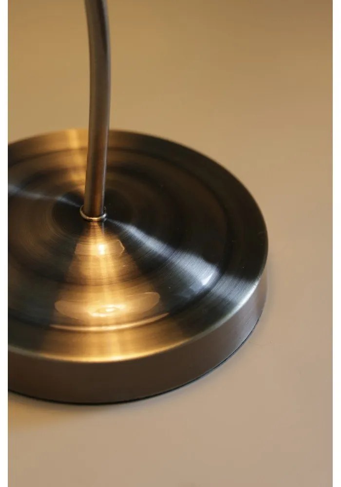 Настолна лампа със стъклен абажур в бял и месингов цвят (височина 49 cm) Vela – Markslöjd