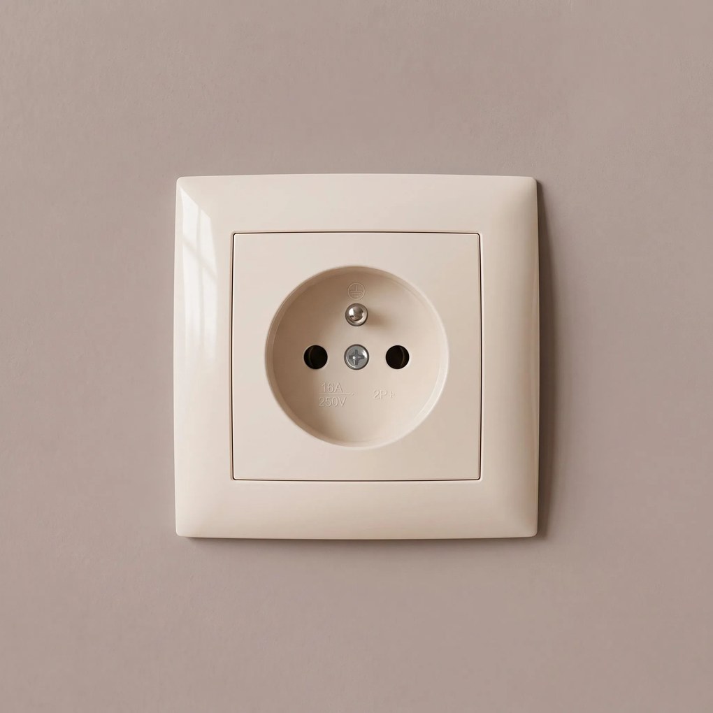 Единичен контакт със заземяване OSTE JNH001-G Beige