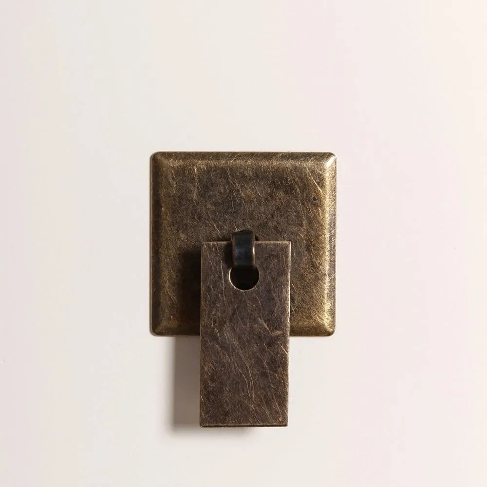 Бял нисък скрин 130x50,5 cm Oriente – Ixia