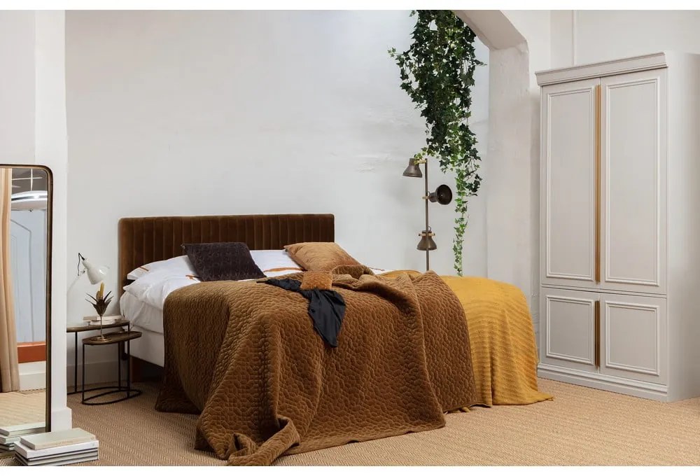 Светлосив гардероб от масивен бор 110x215x62 cm Organize – WOOOD