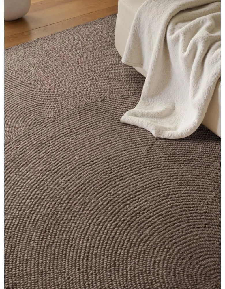 Ръчно изработен вълнен килим в кафяво-сив цвят 80x150 cm Eleni Taupe – Hanse Home