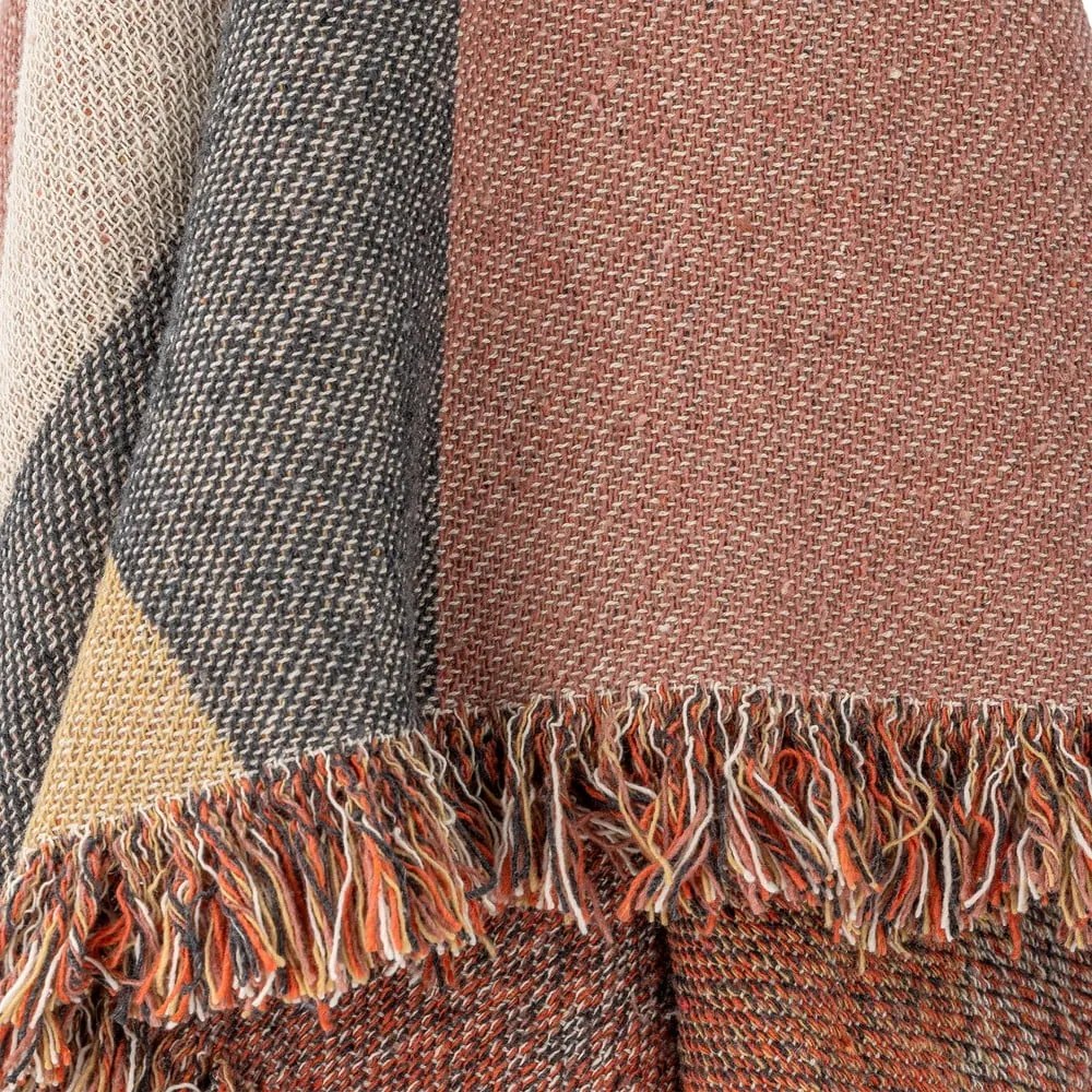 Кафяво одеяло от рециклиран памук 130x160 cm Arni – Bloomingville