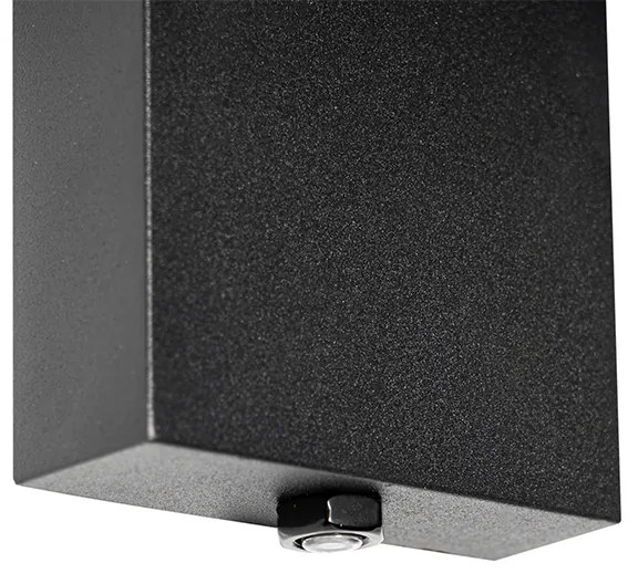 Външна стенна лампа черна IP44 с датчик за здрач - Charlois