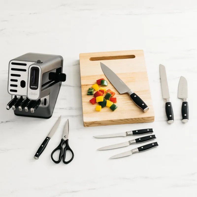 Комплект кухненски ножове с точило Ninja K32014EUUK, 14 части, StaySharp, Ергономичен дизайн, Сребрист/черен