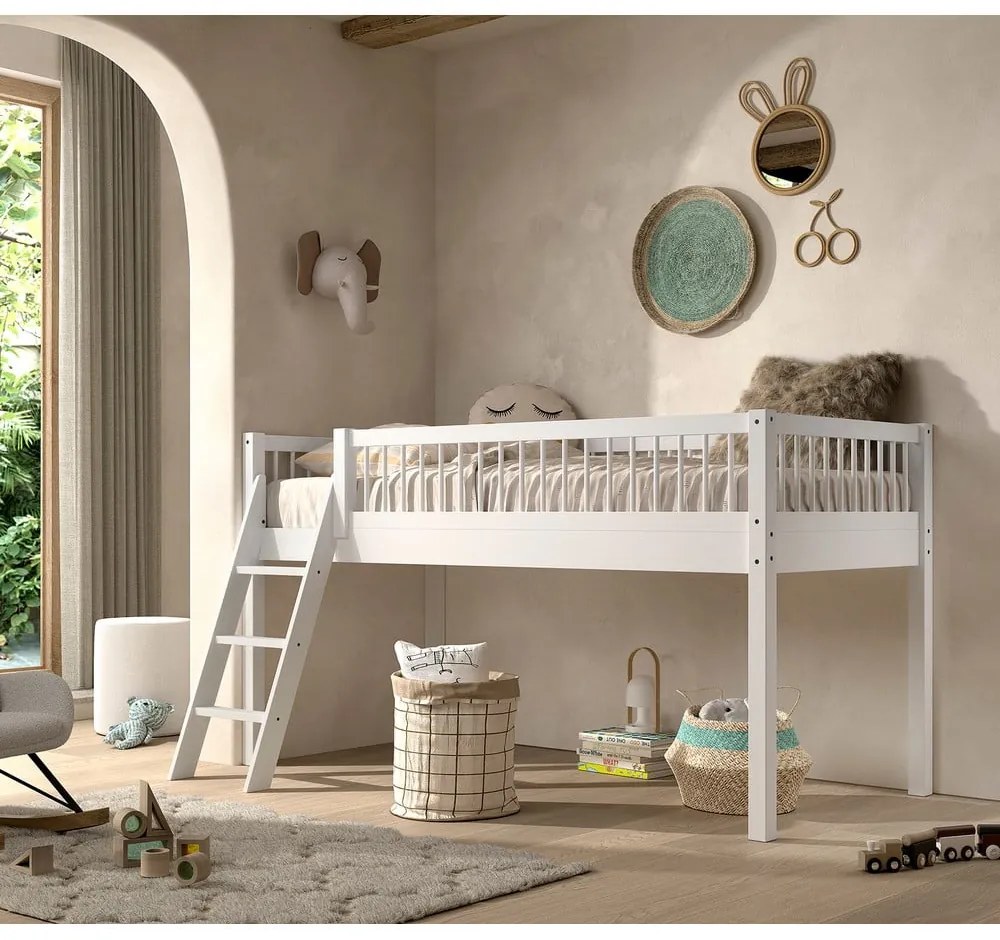 Бяло повдигнато детско легло от масивен бук 90x200 cm Forrest – Vipack