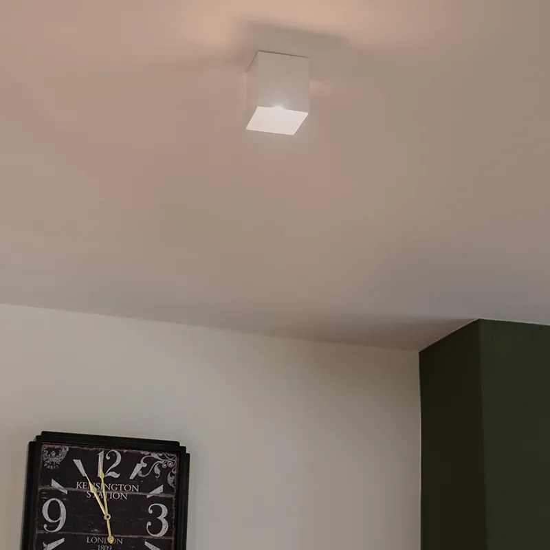 Дизайнерски повърхностен прожектор бял GU10 50mm - Qubo