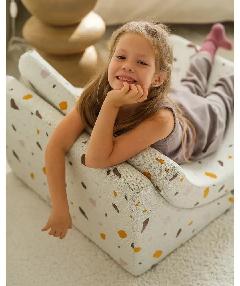 Бял детски стол от букле и шенил Terrazzo Moon – Wigiwama