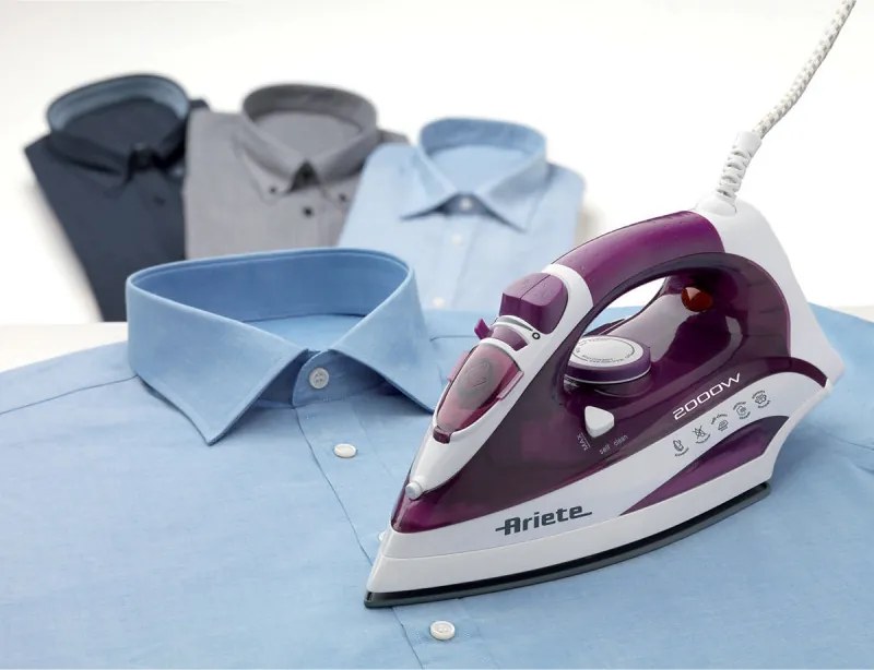 Ютия Ariete STEAM IRON 6235/00, 2000W, 0.3 л, Керамична плоча, Парна струя, Лилав