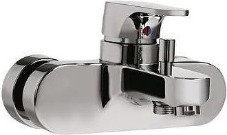 Смесител едноръкохватков VidimaOne - за вана/душ