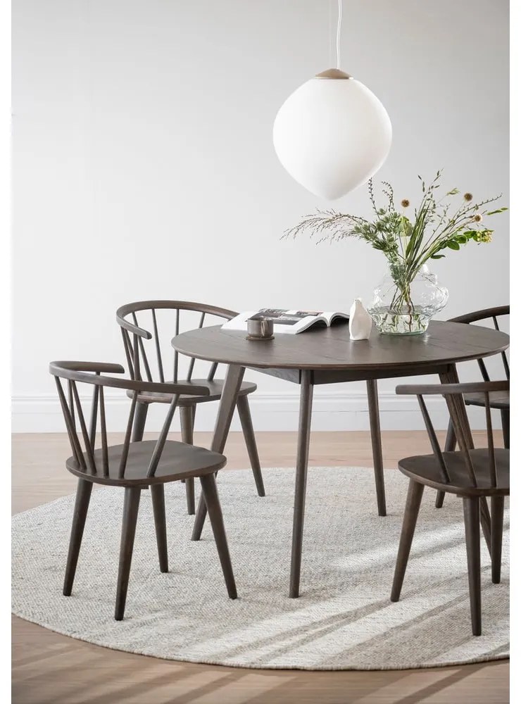 Тъмнокафява кръгла трапезна маса от декор от дъб ø 115 cm Yumi – Rowico