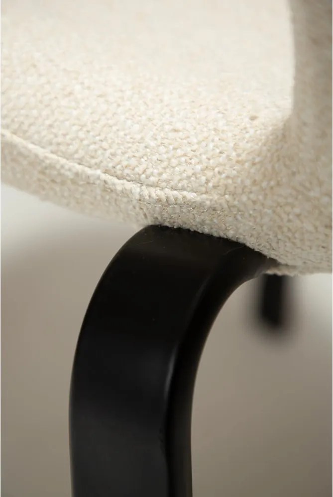 Кремав тапициран трапезен стол Heap – DAN-FORM Denmark