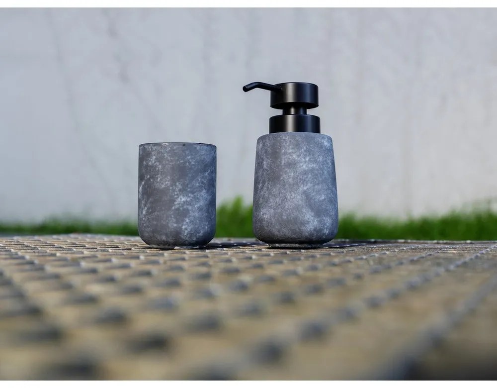 Сив керамичен диспенсер за сапун 400 ml Sacile – Wenko