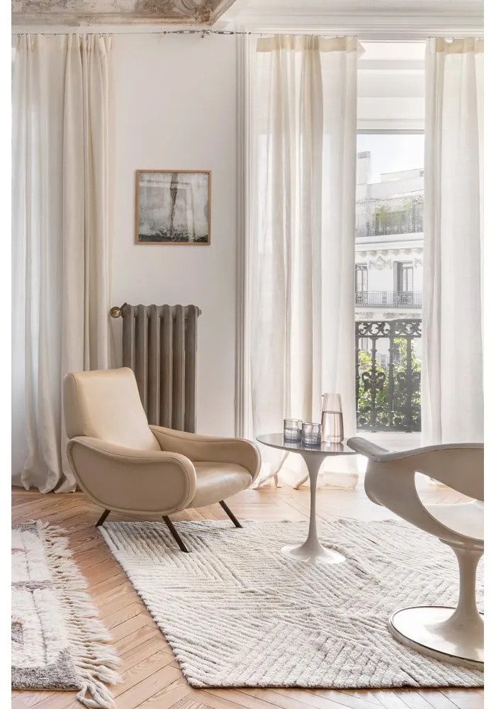 Кремав ръчно изработен вълнен килим подходящ за пране 170x240 cm Almond Valley – Lorena Canals