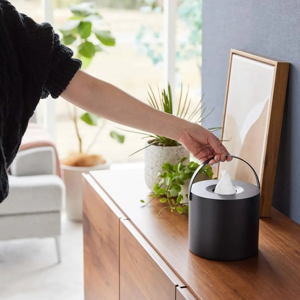 Метална кутия за носни кърпички Tower – YAMAZAKI