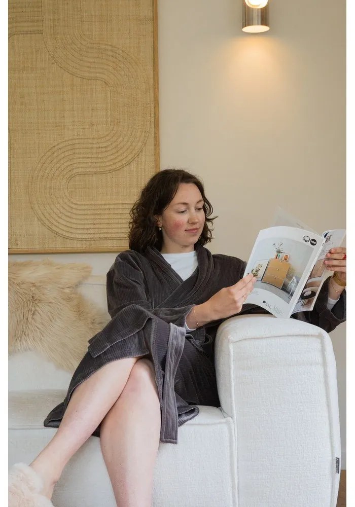 Сива хавлия от микроплюш размер S/M Elena – Tiseco Home Studio