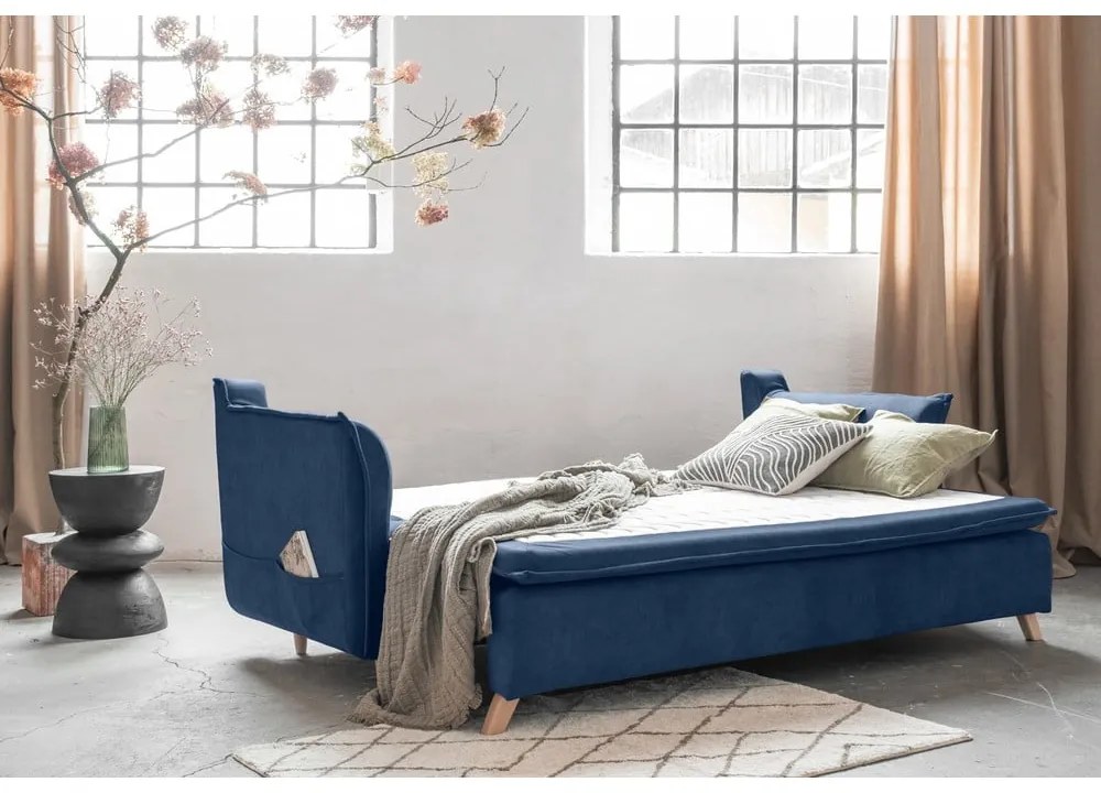 Тъмносин кадифен разтегателен диван 225 cm Charming Charlie – Miuform