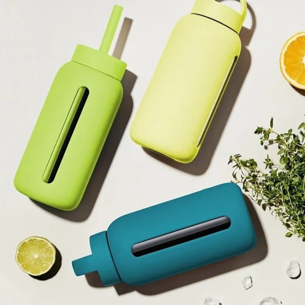 Зелена бутилка за пътуване 720 ml Electric Lime – Muuki