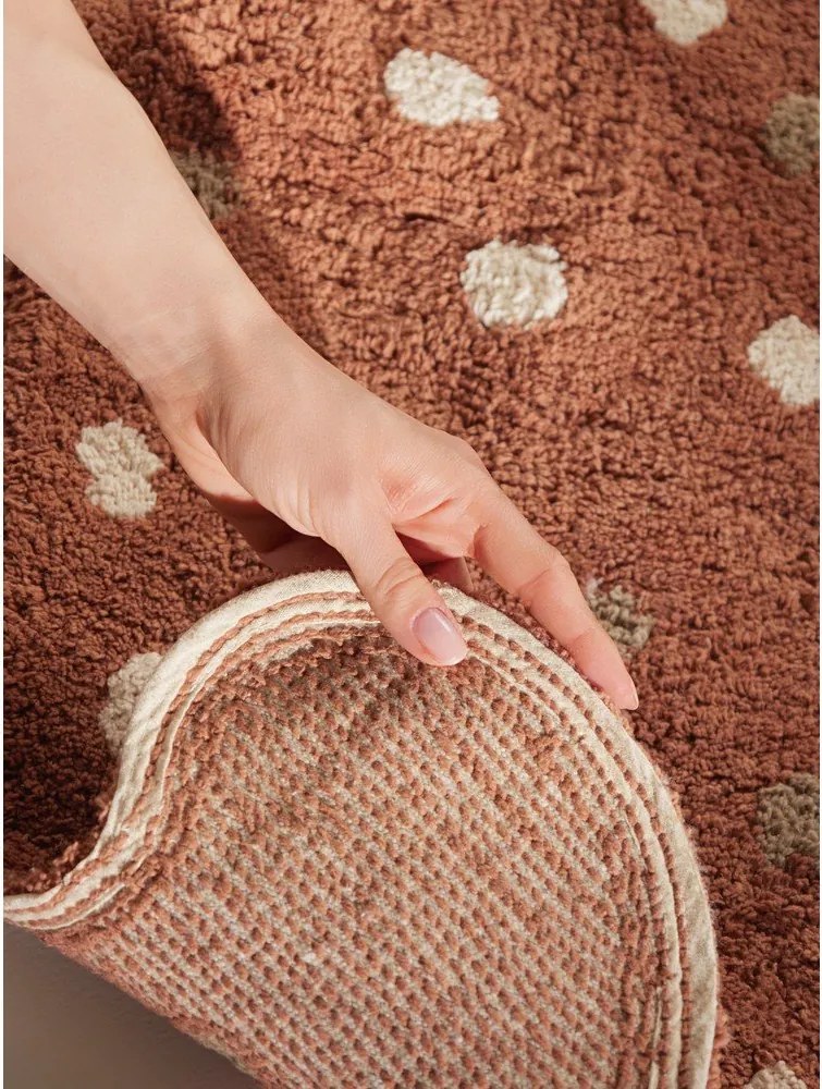 Кафяв памучен детски килим подходящ за пране/ръчно изработен 89x120 cm Snuggle Gino – Hanse Home