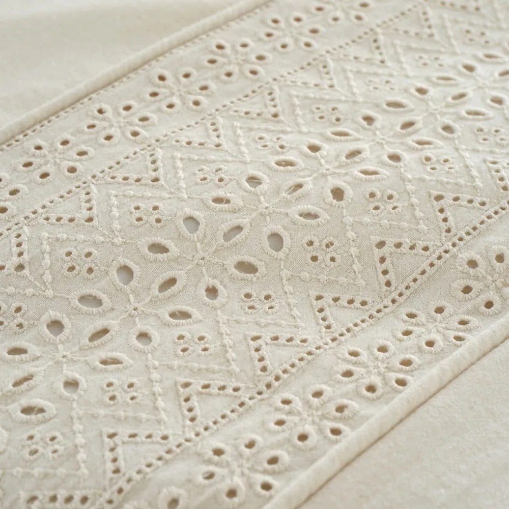 Кремаво двойно удължено спално бельо 230x220 cm Broderie Anglaise – Catherine Lansfield