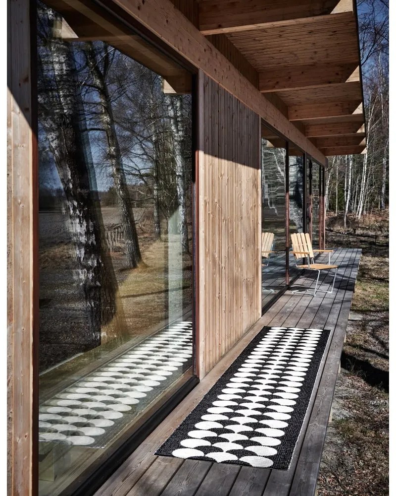 Черна и кремава пътека за открито и закрито 70x250 cm Poppy Black Vanilla – Pappelina