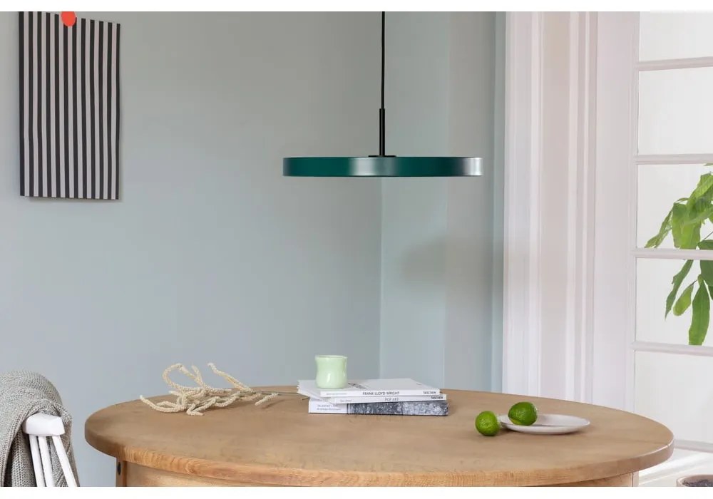 Тъмнозелено LED висящо осветително тяло с метален абажур ø 43 cm Asteria Medium – UMAGE
