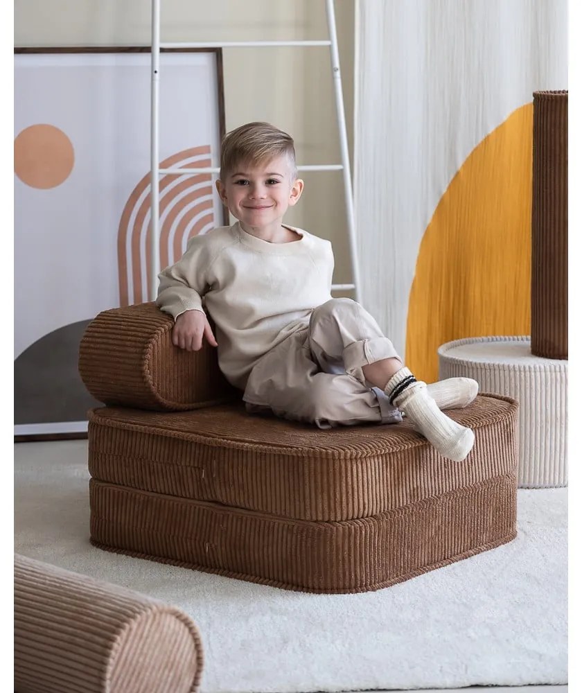 Кафяв детски стол от рипсено кадифе Flip – Wigiwama