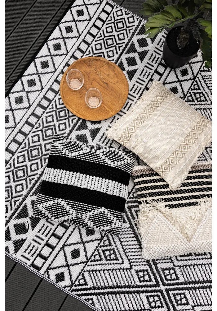 Възглавница за открито от рециклирана пластмаса Lagos, 45 x 45 cm - Green Decore