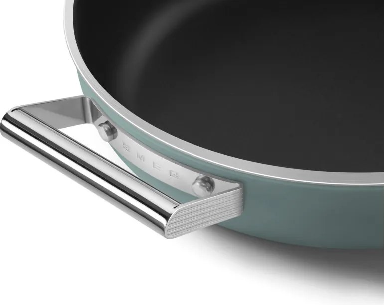 Плитка тенджера с капак Smeg DPF2812EGM, 28 см, 4.3 л, Керамично незалепващо покритие, Фурна до 250C, Без PFAS, Индукция, Изумрудено зелен