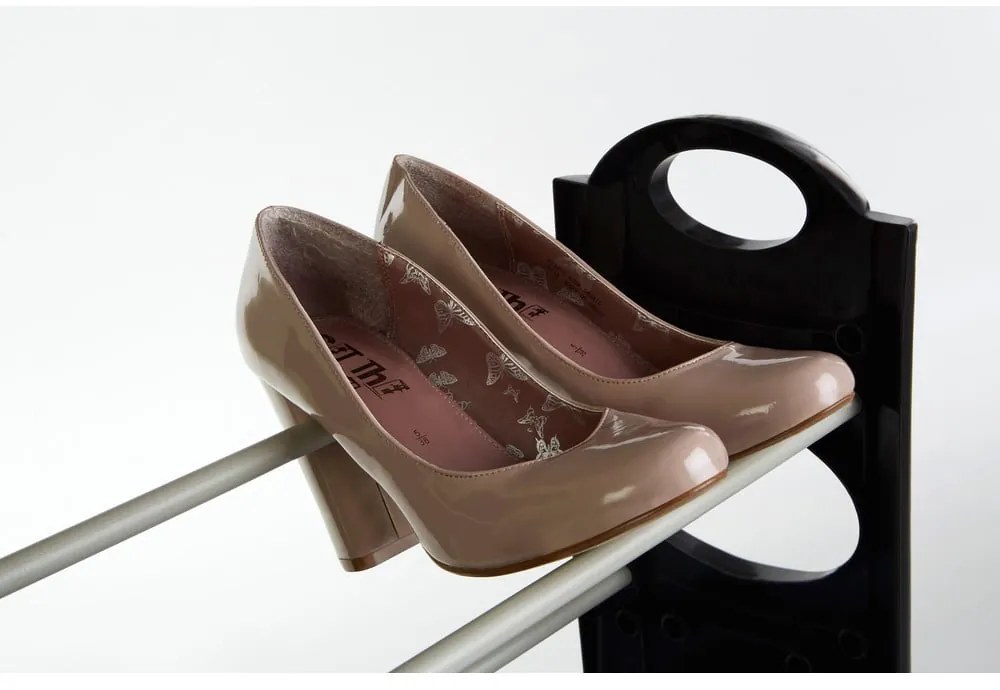 Черен и сребрист метален стелаж за обувки Tavia – Premier Housewares