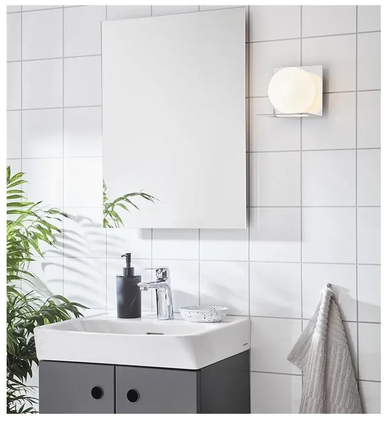 Стенна лампа в сребристо Zenit - Markslöjd