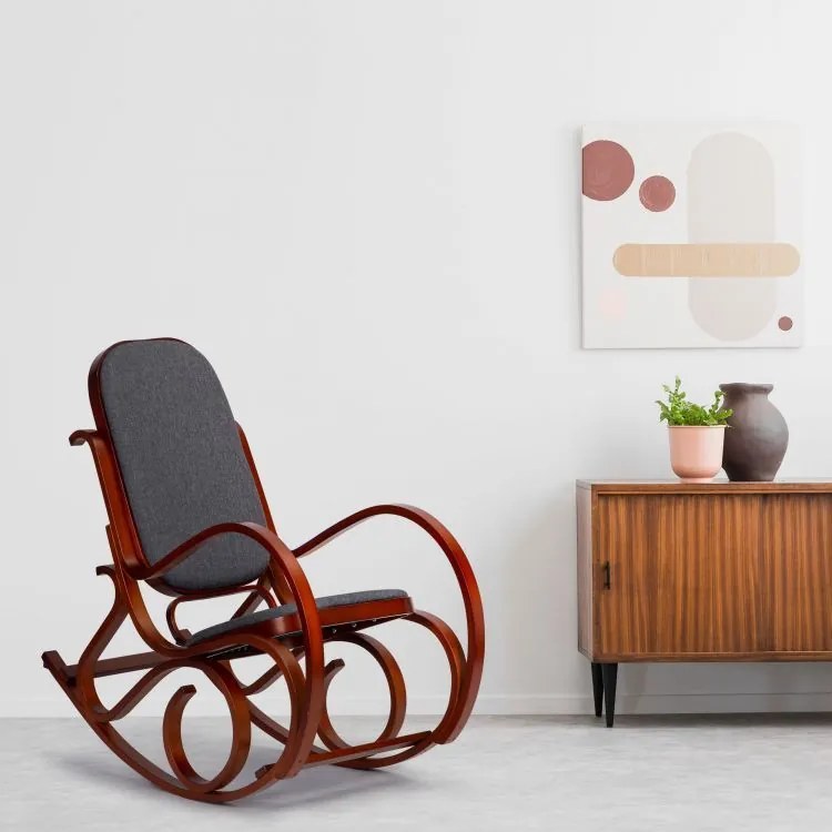 Класически дървен люлеещ се стол Relax