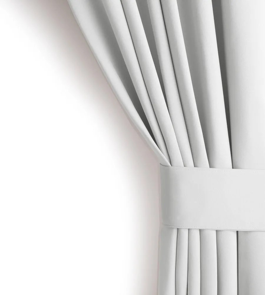 Бяло затъмняващо перде 140x245 cm Kierra – Restilo