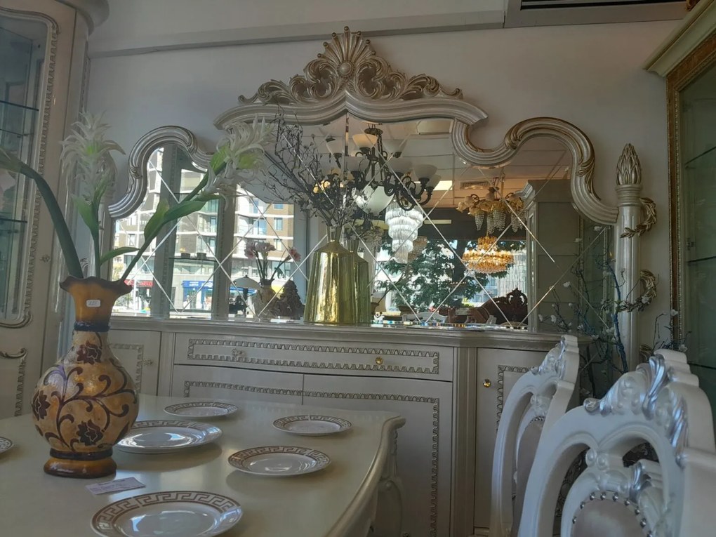 Бюфет с огледало 8281 бежов