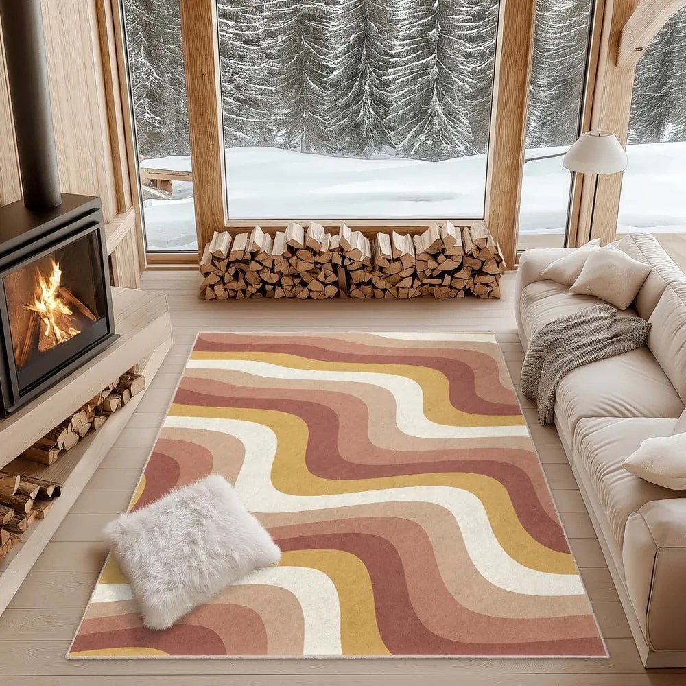 Килим подходящ за пране в цвят жълта охра и сиво-розово 120x180 cm Creamy Strawberry Swirl – Mila Home