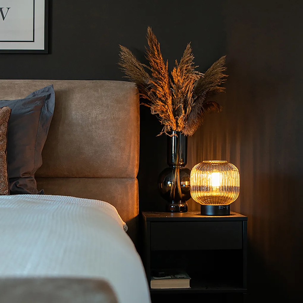 Интелигентна настолна лампа черна с опушено стъкло с WiFi A60 - Karel