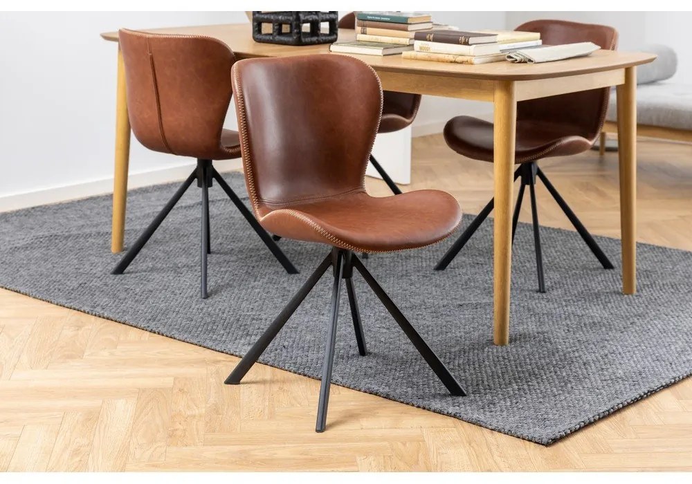 Кафяв трапезен стол в цвят коняк Batilda - Actona