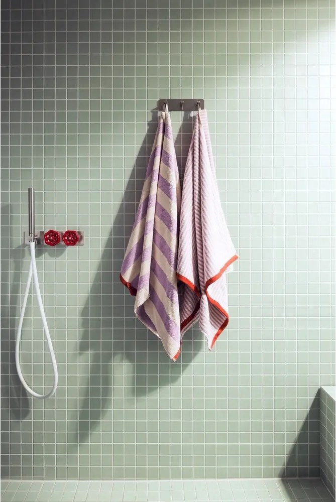 Кафява/кремава памучна хавлиена кърпа от тери 70x140 cm Gobo – noo.ma