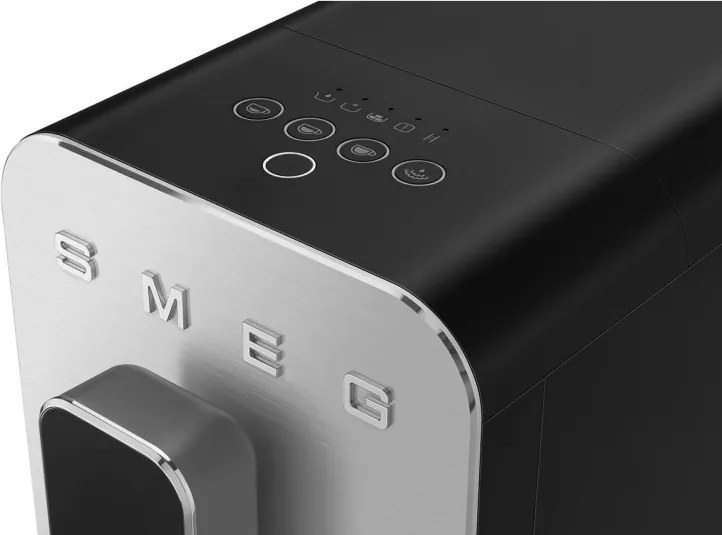 Еспресо машина SMEG Collezione BCC12BLMEU, 1350 W, 19 bar, 1.4 л, 8 функции, Вградена мелачка, Дюза за пара, Черен
