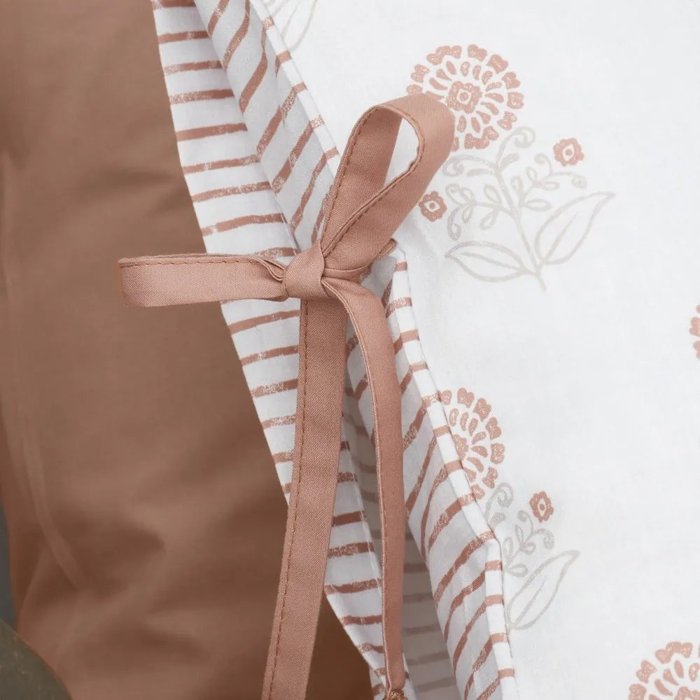 Бяло двойно удължено спално бельо 230x220 cm Woodblock Floral – Pineapple Elephant