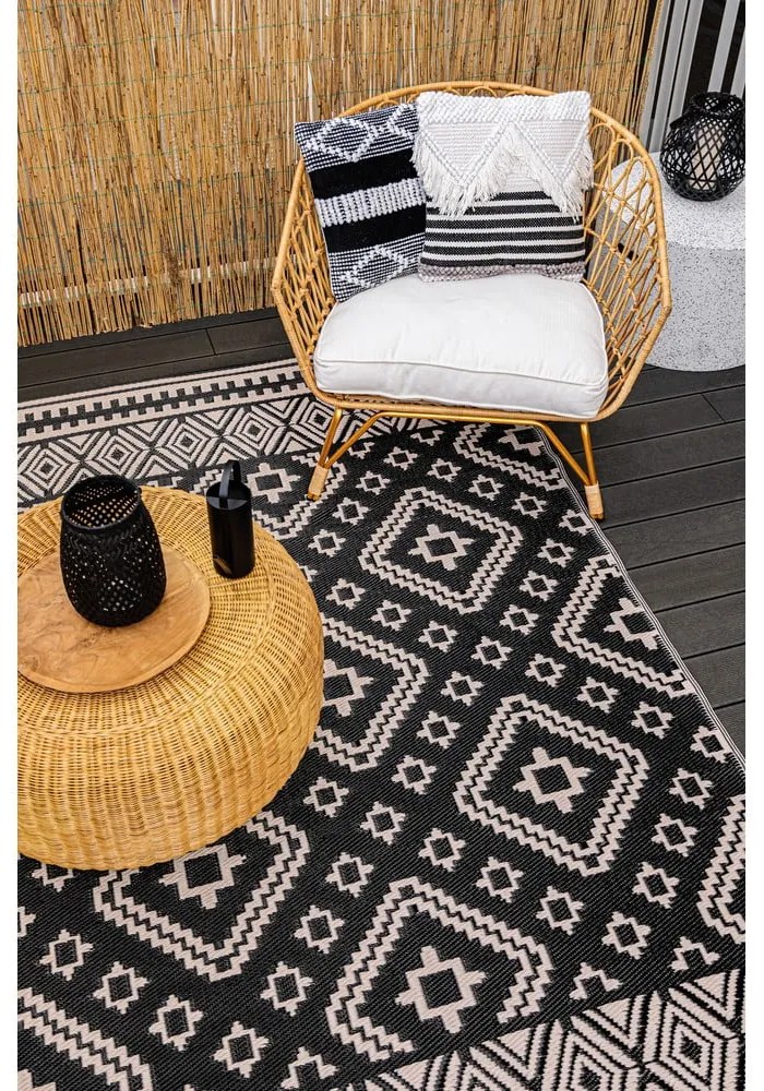 Възглавница за открито от рециклирана пластмаса Hobart, 45 x 45 cm - Green Decore