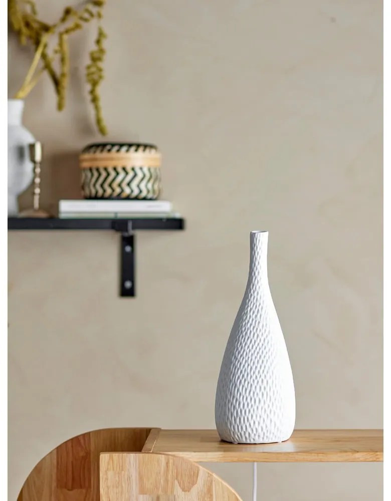 Бяла настолна лампа (височина 32 cm) Pela – Bloomingville