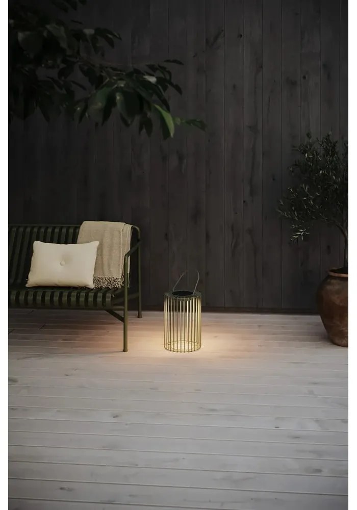 Зелен екстериорен LED фенер със соларен панел с USB (височина 54 cm) Cavia – Markslöjd