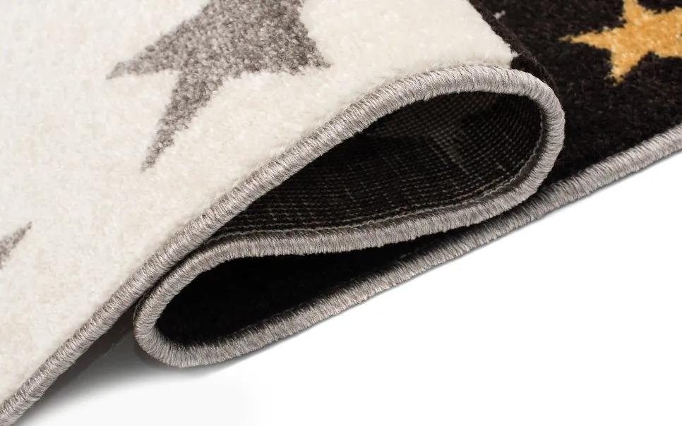 Очарователен килим със звезди Ширина: 140 см | Дължина: 190 см