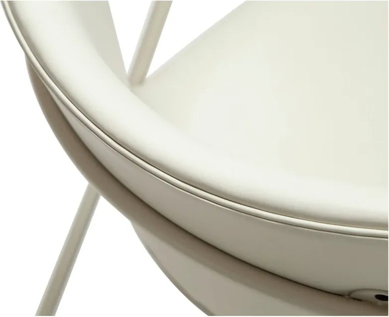 Кремав фотьойл от изкуствена кожа Zed - DAN-FORM Denmark