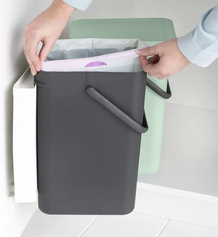 Кош за разделно събиране на боклук Brabantia Sort&Go 1005513, 2x12 л, Монтаж върху врата на кухненски шкаф, Сив/зелен