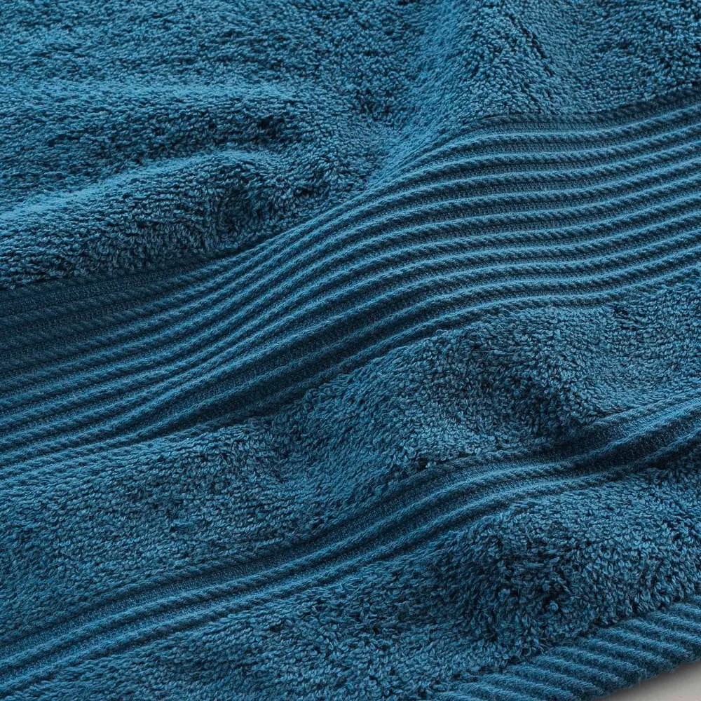 Тъмносиня памучна хавлиена кърпа от тери 90x150 cm Tendresse – douceur d'intérieur