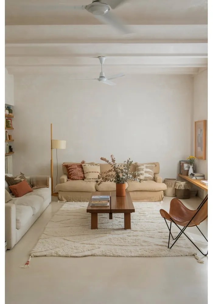 Бял ръчно изработен вълнен килим подходящ за пране 170x240 cm Enkang Ivory – Lorena Canals